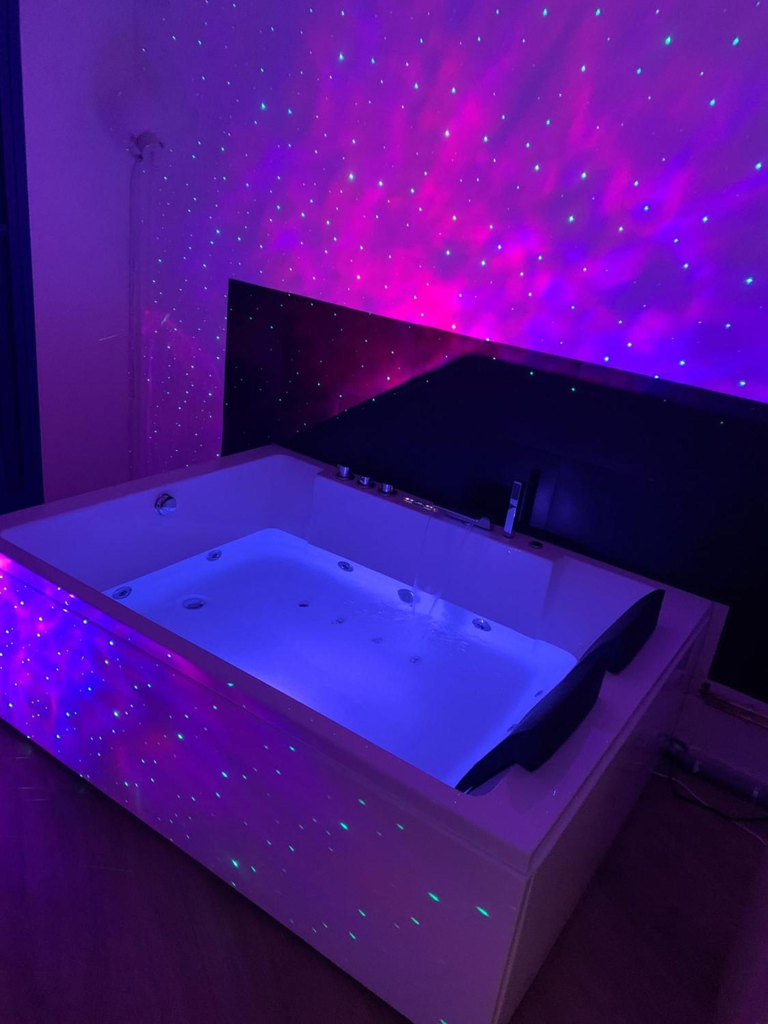 Paris La Defense - Santorin With Jacuzzi